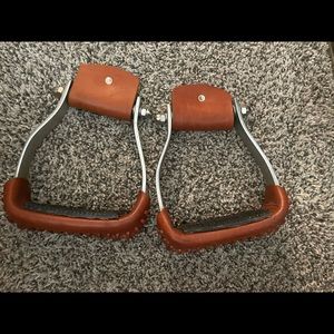 Western stirrups